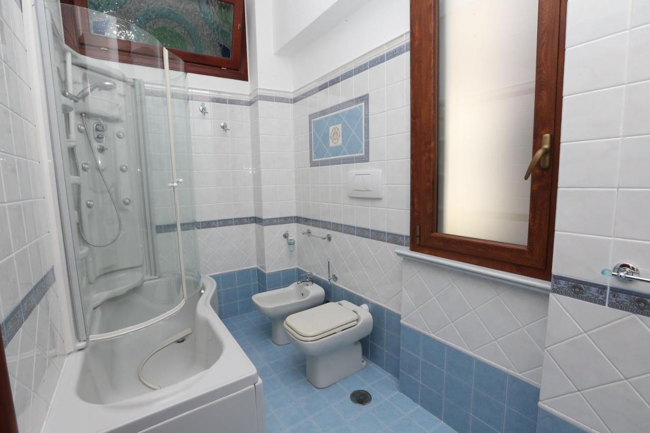 New! Casa Anna Sets In The Heart Of Amalfi Apartman Kültér fotó