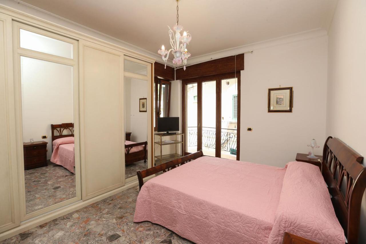New! Casa Anna Sets In The Heart Of Amalfi Apartman Kültér fotó